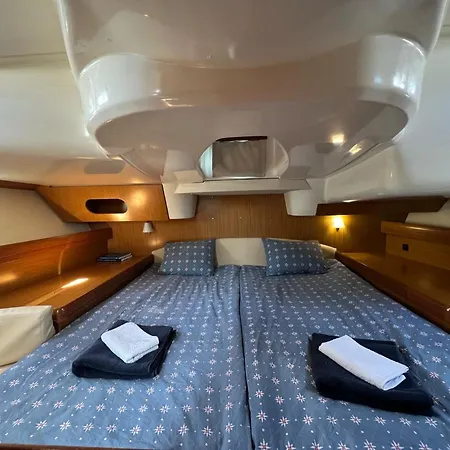Dream Boat Hotel en barco *